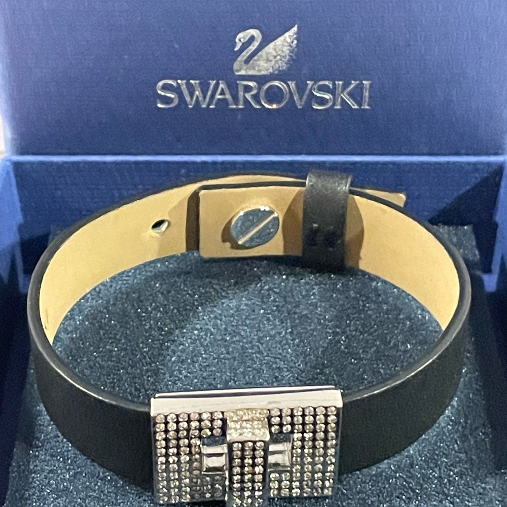Swarovski Crystal/Leather Buckle Bracelet